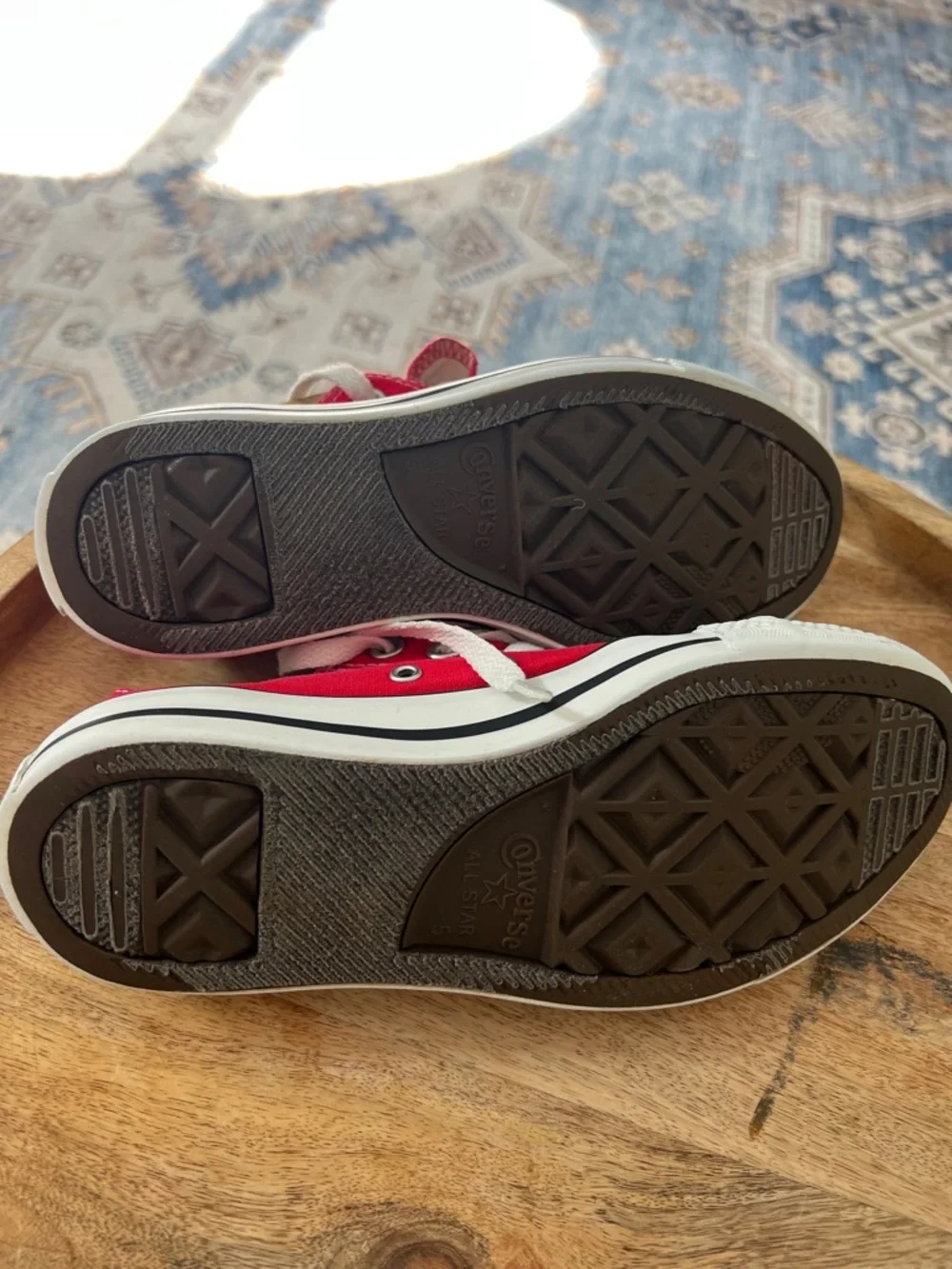 Converse Red Low-Top Canvas Sneakers M5W7 - Picture 6 of 6